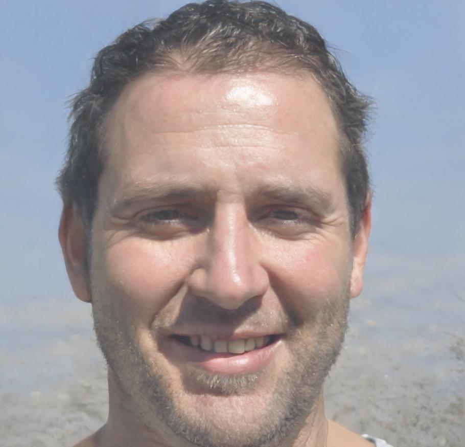 Portrait de Théo Lemarchand, directeur financier